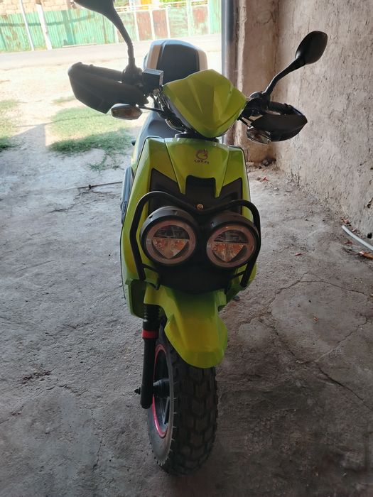 Скутер Boomer Sonlink