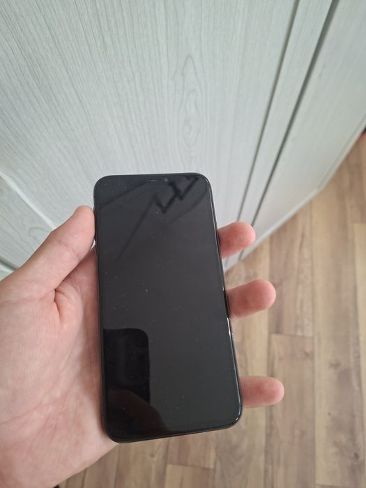 Iphone x чёрного цвета