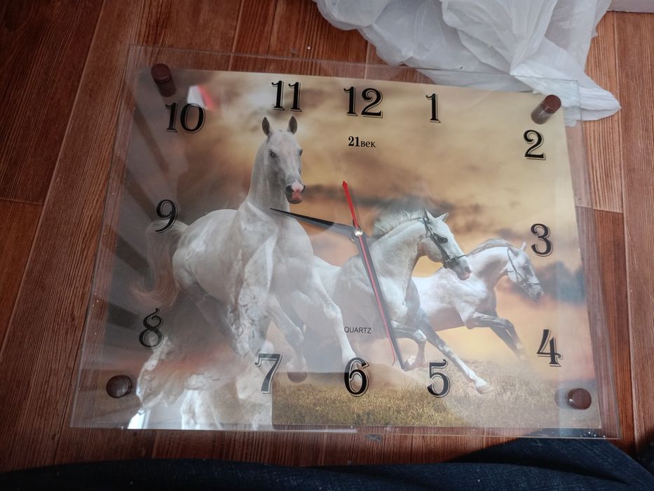 Продам часы на стену