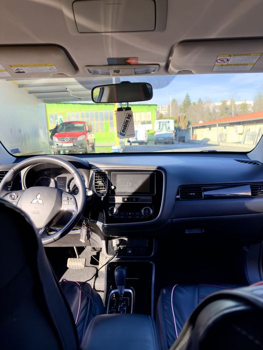 Mitsubishi Outlander 2019 2.4 бензин+газ, 106 000 км, CarPlay, камера, обслужен