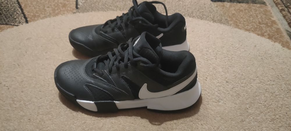 Маратонки Nike, No 37.5