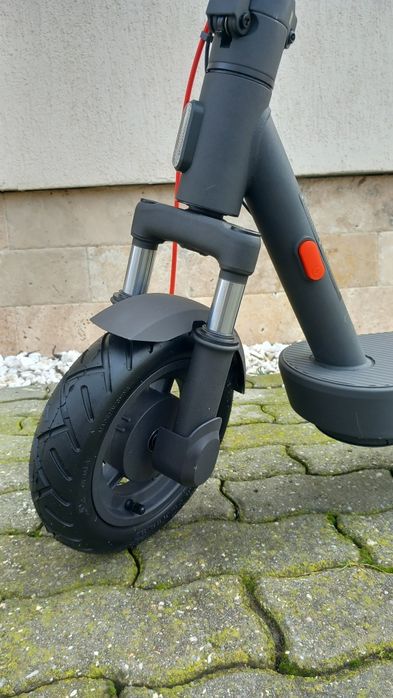 Xiaomi scooter 5 NOUĂ NEACTIVATĂ,

10 inch, pliabilă