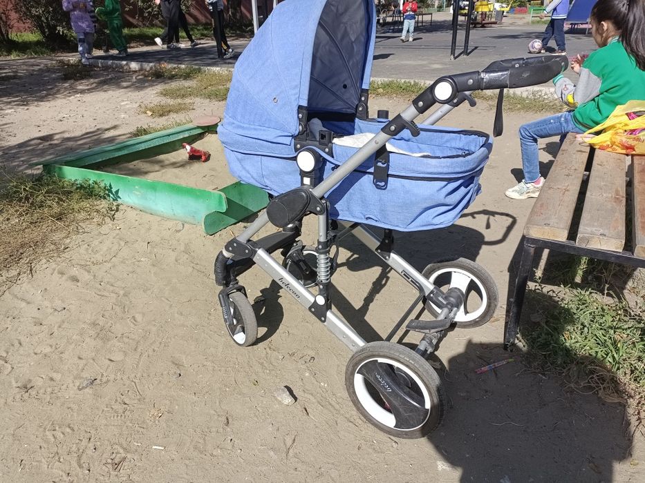 Продается коляска