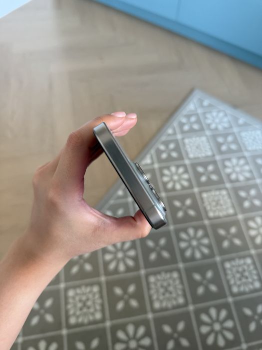 Iphone 15 PRO 256 GB титан