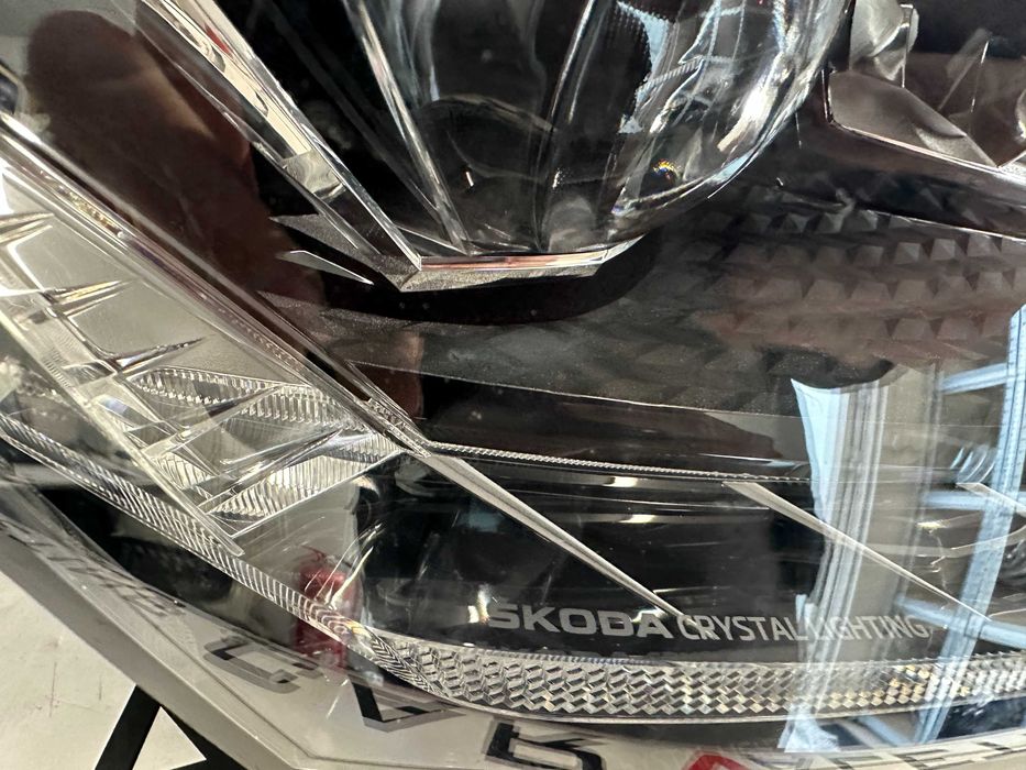 Фар фарове десен Skoda Fabia 4 лед far farove Шкода Фабиа LED