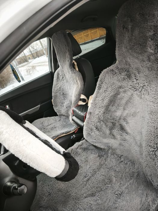 Продам меховые чехлы на авто