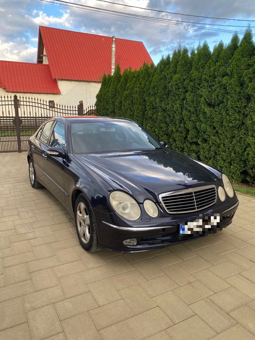 Mercedes-Benz E-Class Avantgarde