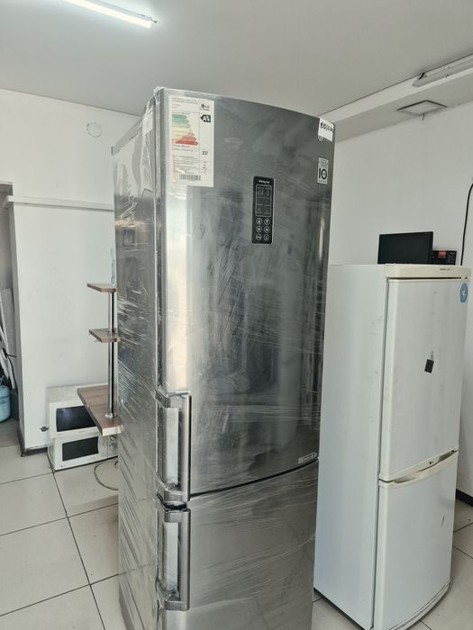 Продам холодильник LG