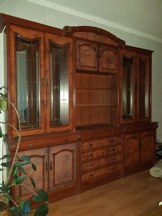 Мебель для гостиной. Горка.