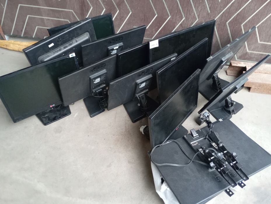 Monitor  LG 19 ..