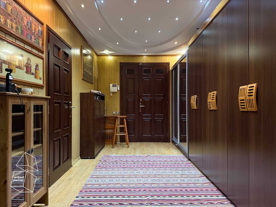 (Добрый) Госпиталка, 115 м², 3/1/4, Аутентичная квартира