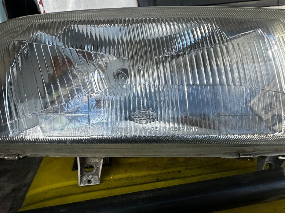 Фары на вента hella