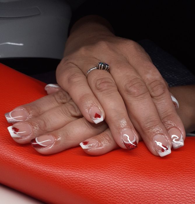 Manichiura  gel 70, Bacău sau mani+ piedi promotie