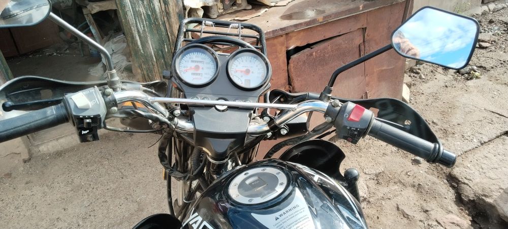 Продам мотоцикл YAQI