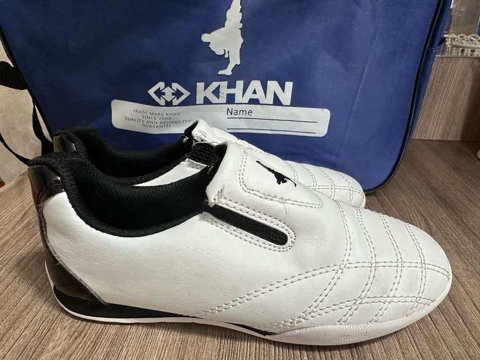 Продам соги для таеквондо , форма KHAN.