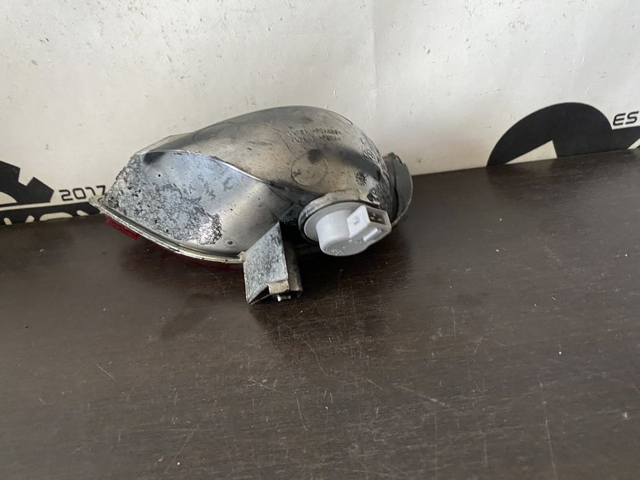 Lampa ceata stanga spate Dacia Logan sedan berlina an 2017-2020