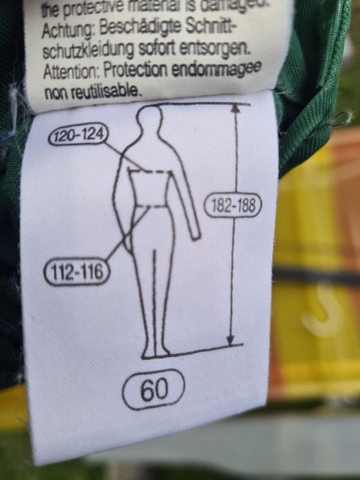 Pantaloni drujbist cu protecție