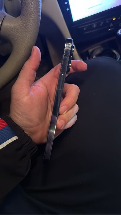 Продам айфон 14 про макс
