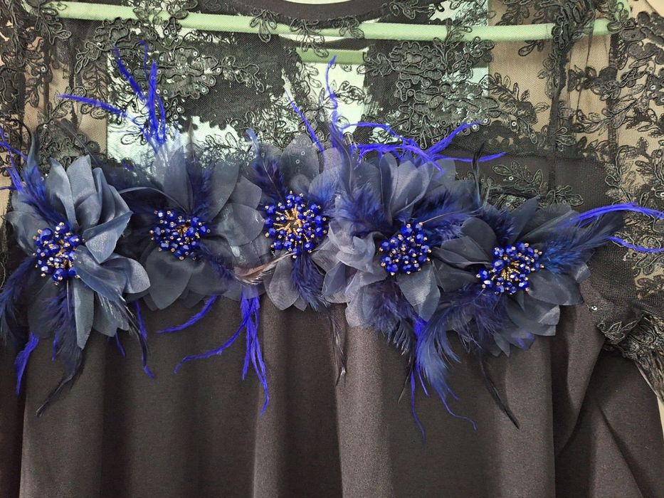 Rochie neagra cu puf