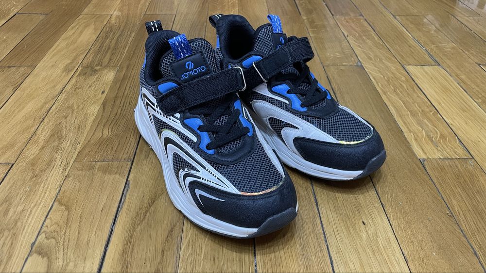 Кроссовки детские 34 размер 22см по стельке