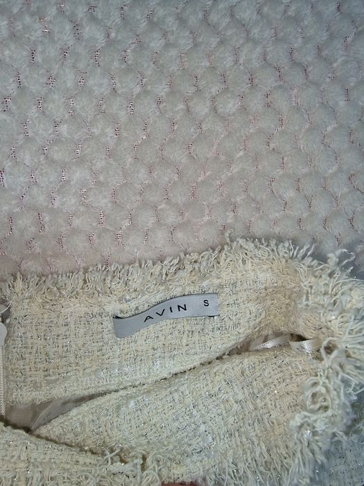 Пола с камъни на марката Авин