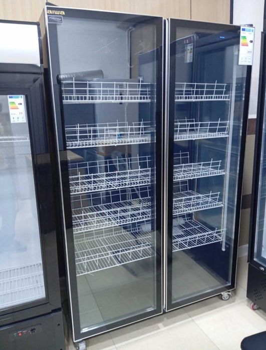Витриный холодильник разного объема