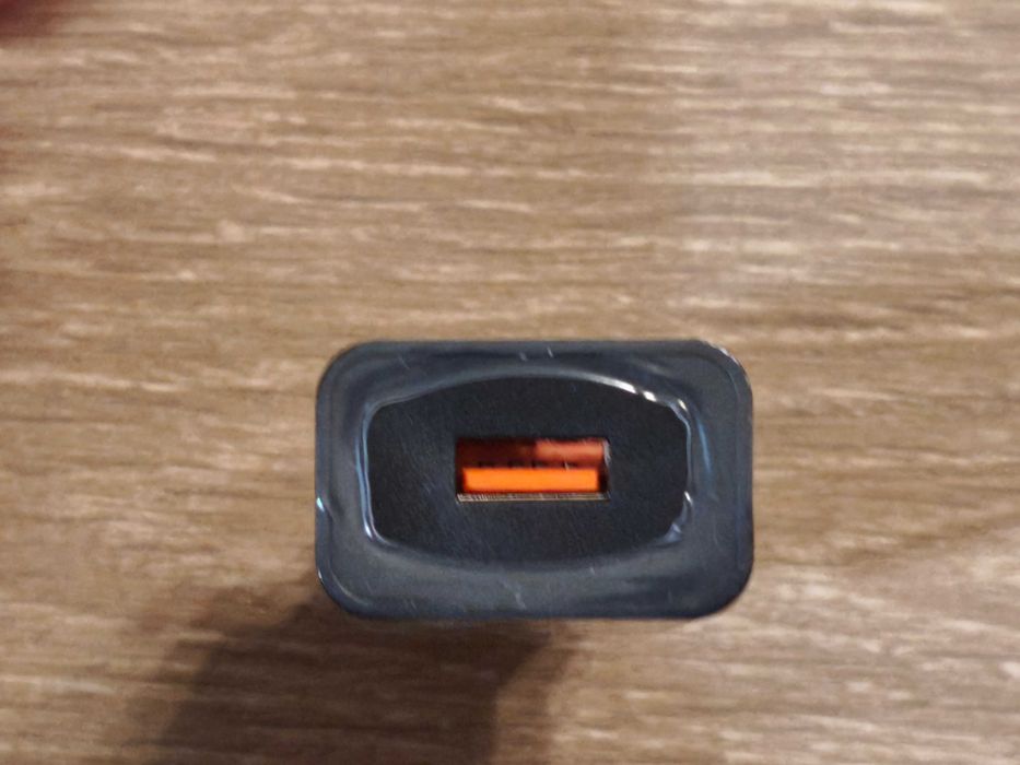 зарядни 5V, 1000mA, USB