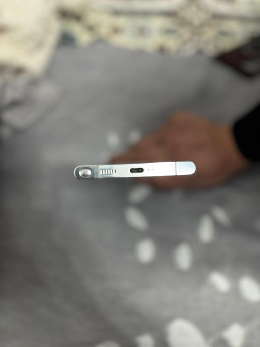 Продам Samsung Galaxy S22 ultra