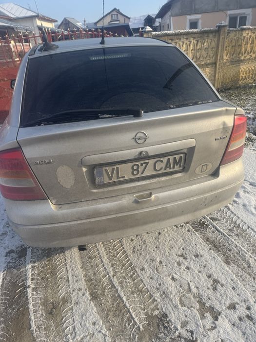 Vand opel  pentru rabla sau se mai poate circula cu el