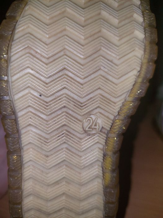 Обувь детская разная