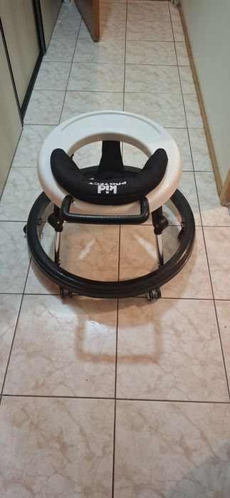 Vând premergător ,stare foarte bună .Sector 4 preț 150 lei