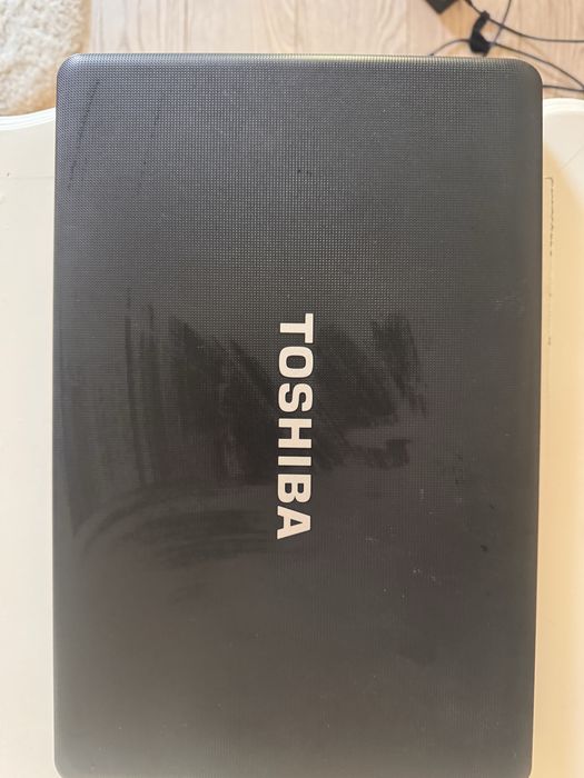 Vand laptop toshiba