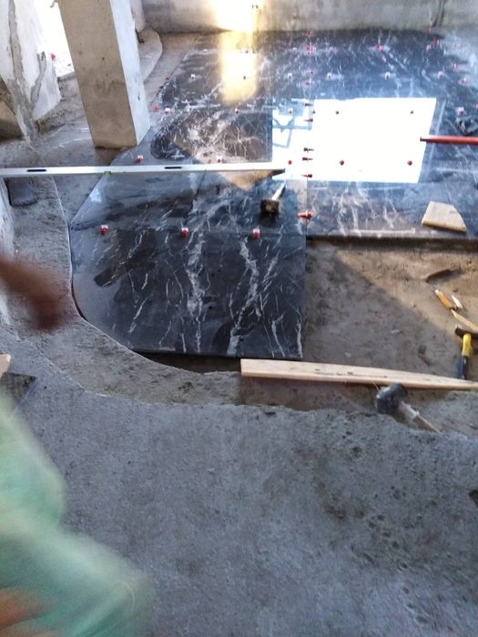 Montaj marmura și Mozaic șlefuire chituire și lustruire