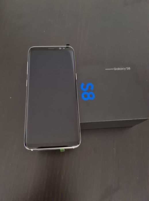 Продавам samsung galaxy s8