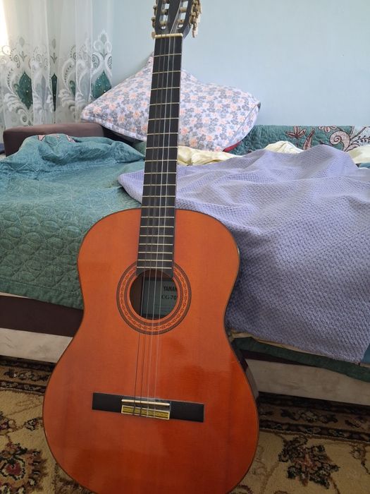 Гитара Yamaha CG-70W