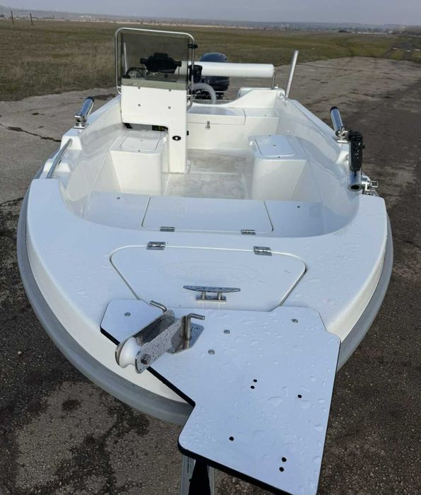 лодka Safter 450 с двигател Yamaha F40 (30) - FETL  и колесар Respo