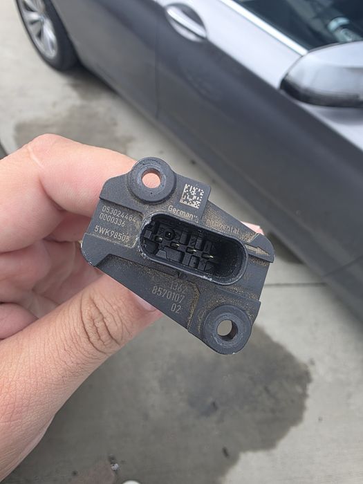 Debimetru  BMW F10 ,B47 ORIGINAL COD 13628570107