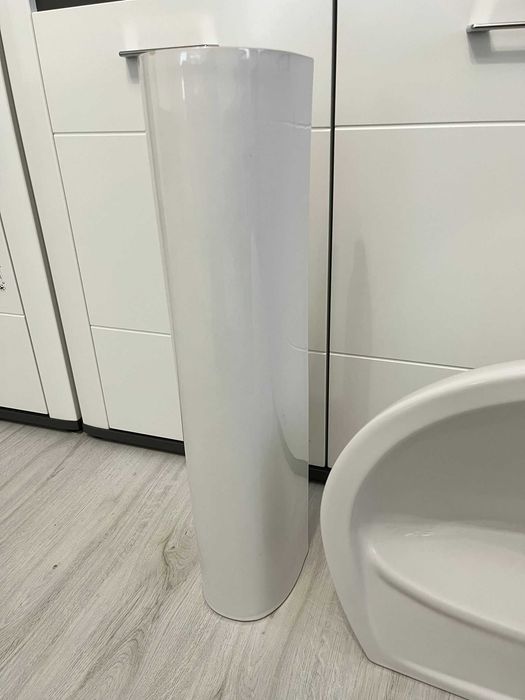 Lavoar suspendat baie, Kolo Solo + Piedestal