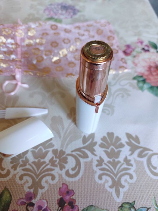 Vand mini aparat de depilat pe baterii