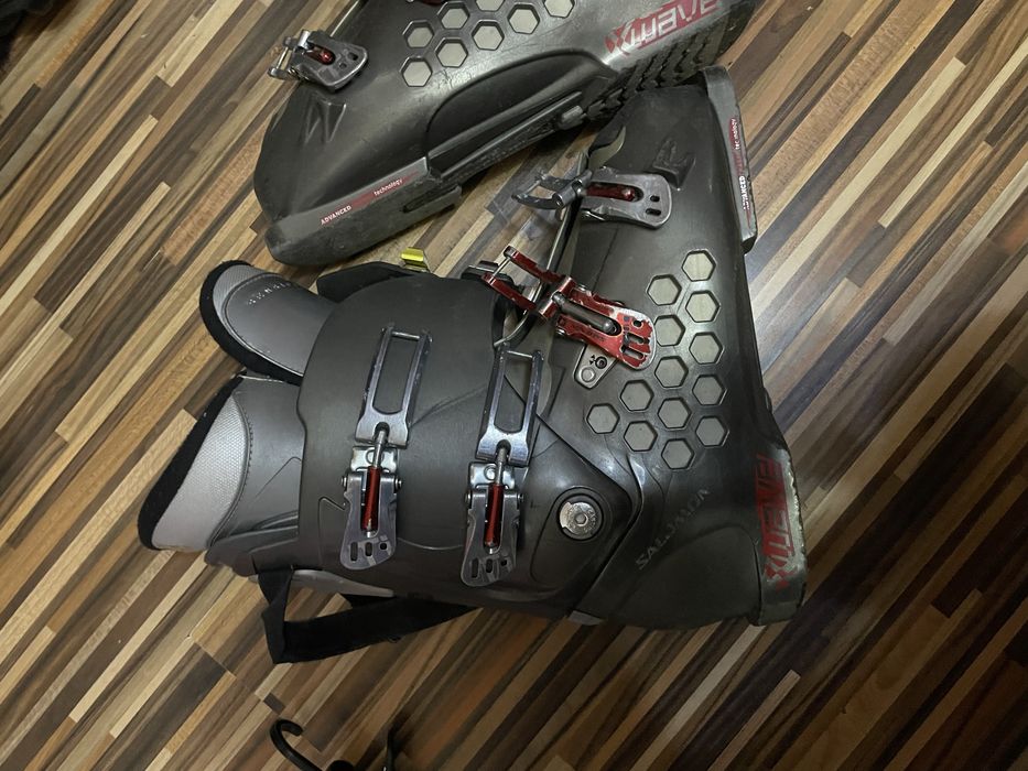 Clapari solomon comozi