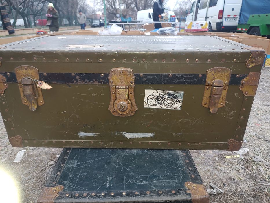 Стари сандъци два броя с ключ