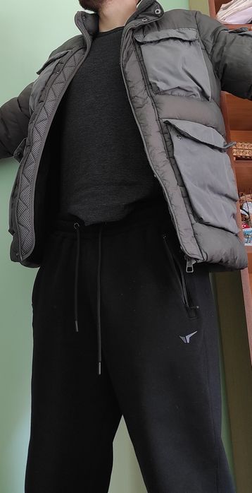 Зелено леко яке с 8 джоба