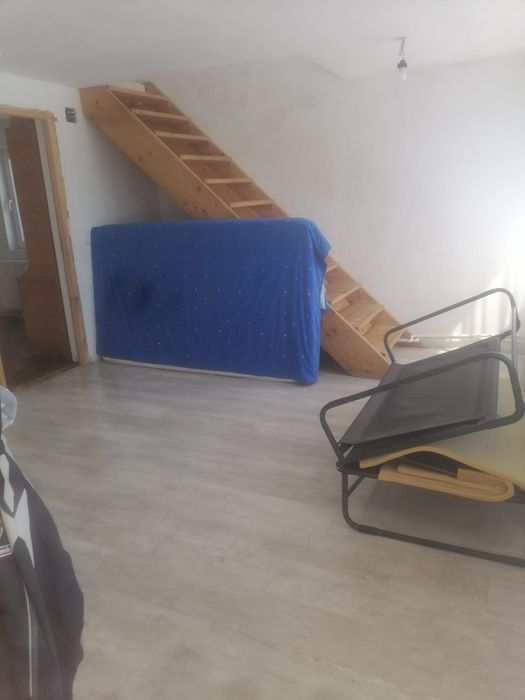 Casă parter+mansardă cu teren intravilan