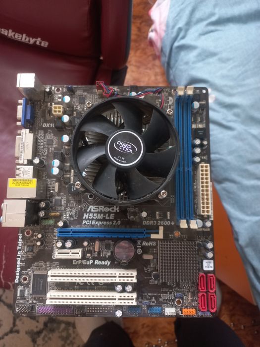 Материнская плата