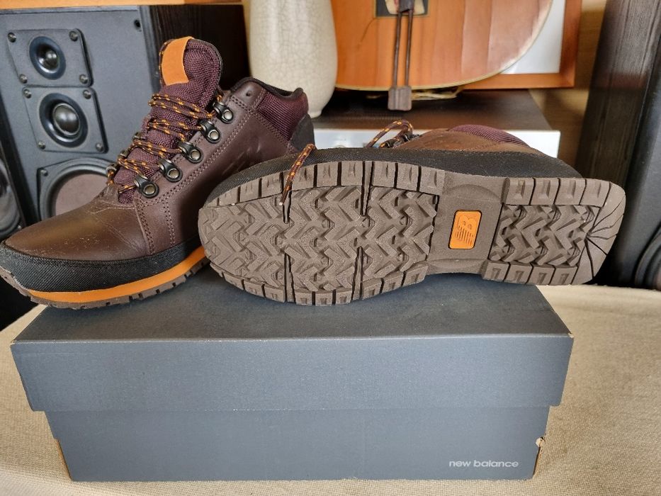 Ghete barbati New Balance. Marimea 43. Putin utilizati.