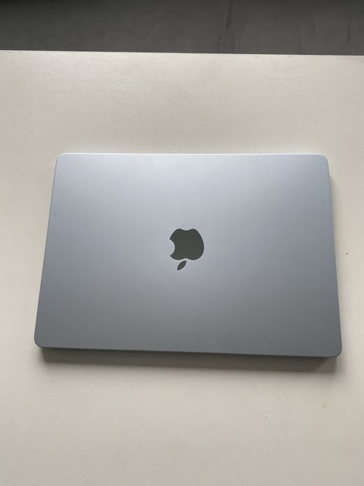 Macbook air m4 (16/256гб)