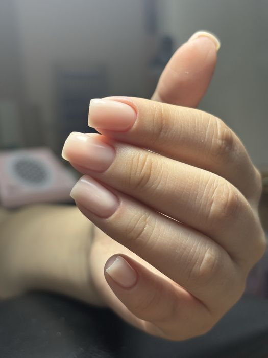 Маникюр , педикюр