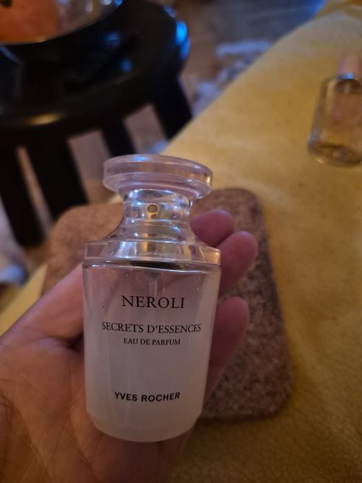 Vand set de 3 parfumuri (Neroli,secrets d'Essences,  Pur Blanca Limited Edition si Zara Little girl
