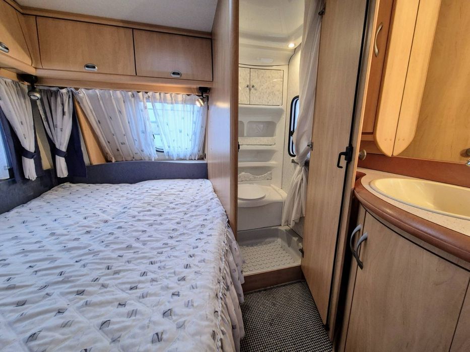 Каравана Hobby De Luxe Easy 460