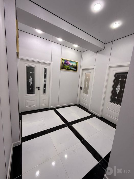 Srochno kvartira sotiladi Buxoro sity yonidaimran bilding 9qavatli dom